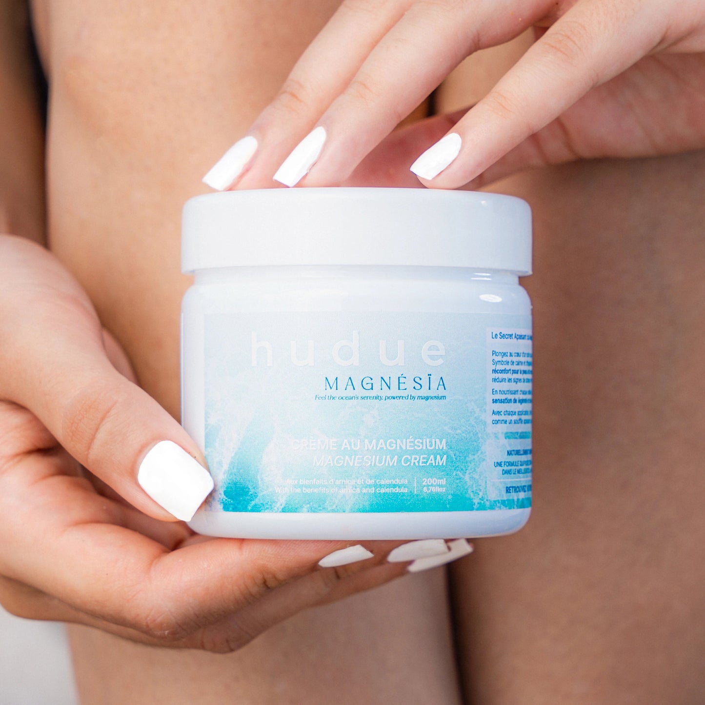 Texture onctueuse crème au magnésium Hudue - Absorption rapide sans effet gras
